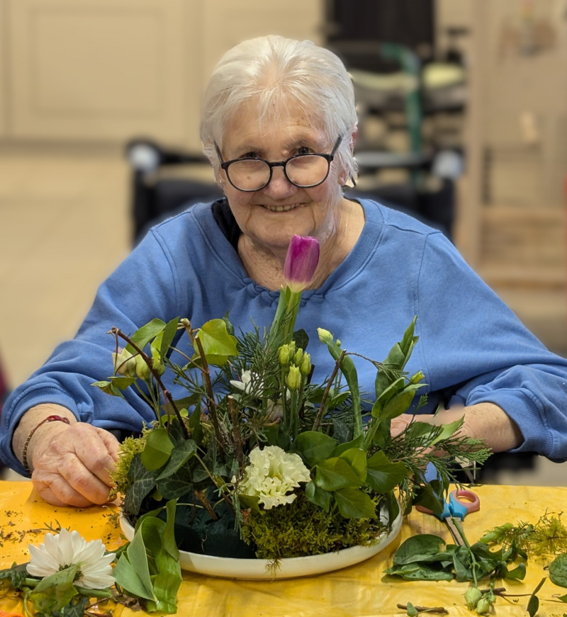 Atelier d'art floral : une nouvelle activité  proposée à la résidence  (suite)